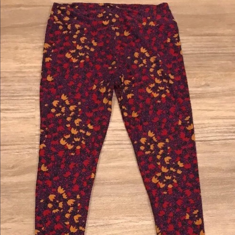 LuLaRoe Tall and Curvy Tulip Leggings